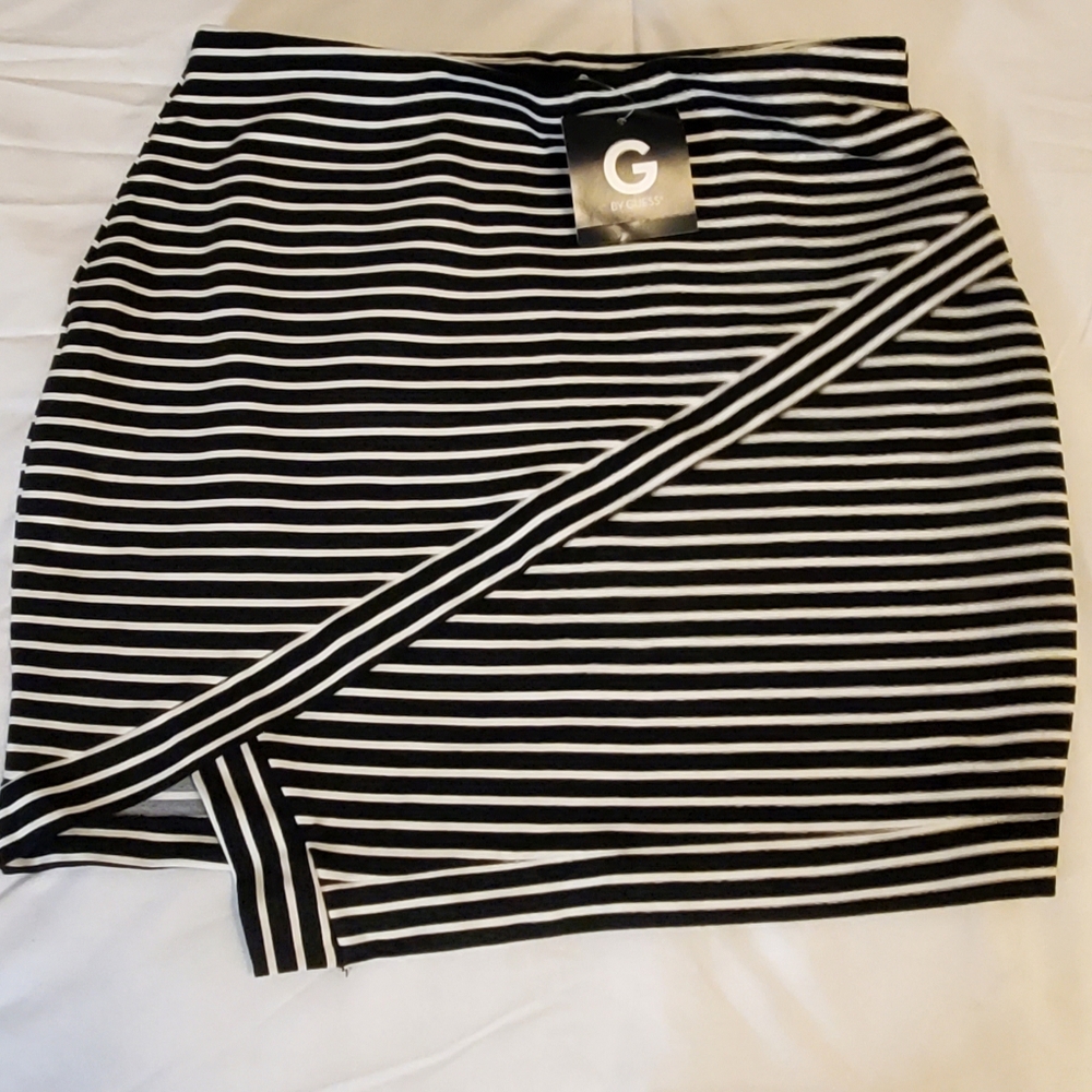 NWT Guess Striped Black and White Women's Mini Skirt.